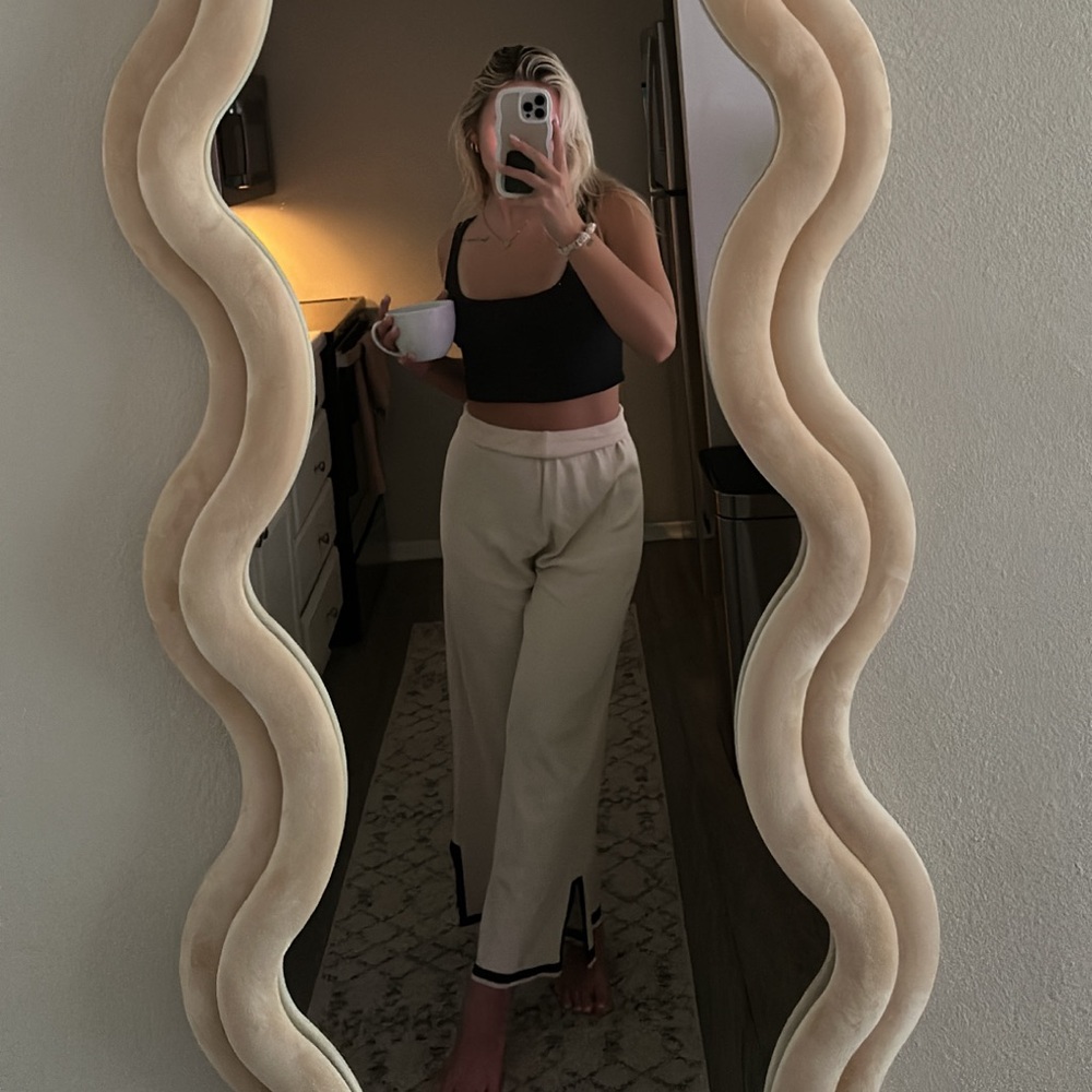 Summer/Lounge Pants - Picture 3 of 4
